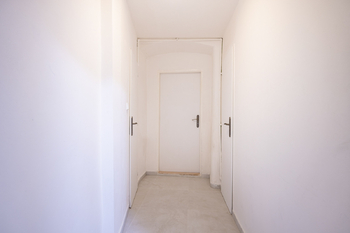 chodba - Pronájem bytu 2+1 v osobním vlastnictví 67 m², Kladno