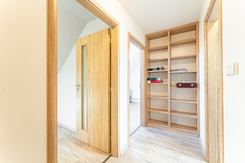 Pronájem domu 164 m², Dobříš