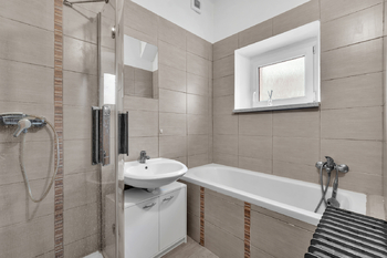 Prodej domu 215 m², Hradec Králové