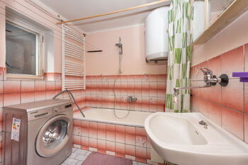 Koupelna přízemí - Prodej chaty / chalupy 90 m², Manětín