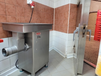 Prodej obchodních prostor 284 m², Děčín