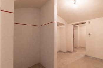 Prodej obchodních prostor 284 m², Děčín