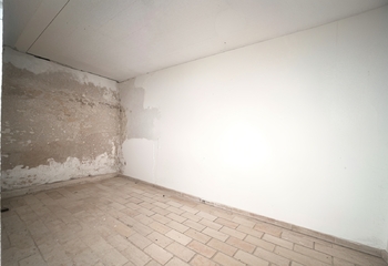 Sklep 11 m2 nabízí opravdu mnoho místa - Prodej bytu 3+kk v osobním vlastnictví 96 m², Praha 7 - Holešovice