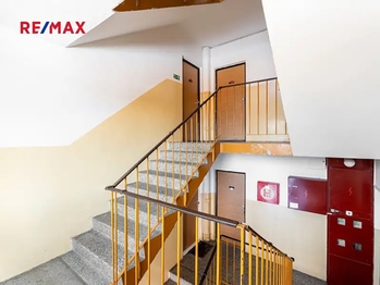 Prodej bytu 2+1 v osobním vlastnictví 55 m², Hostomice