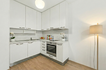 Prodej bytu 1+kk v osobním vlastnictví 36 m², Praha 8 - Libeň