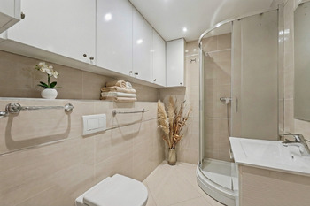 Prodej bytu 1+kk v osobním vlastnictví 36 m², Praha 8 - Libeň