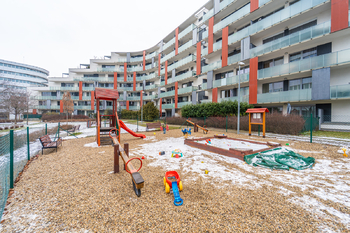 Prodej bytu 1+kk v osobním vlastnictví 36 m², Praha 8 - Libeň