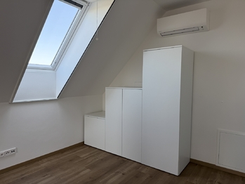 Pronájem bytu 2+1 v osobním vlastnictví 78 m², Praha 5 - Holyně