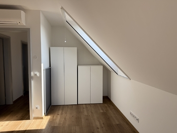 Pronájem bytu 2+1 v osobním vlastnictví 78 m², Praha 5 - Holyně