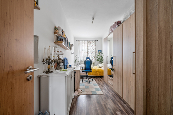 Byt 3+1 - 3.NP - Prodej nájemního domu 620 m², Hronov