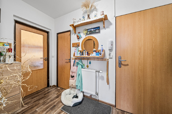 Byt 3+1 - 3.NP - Prodej nájemního domu 620 m², Hronov