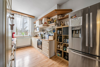 Byt 4+1 - 4.NP - Prodej nájemního domu 620 m², Hronov