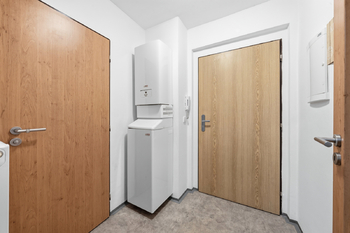 Byt 2+kk - 1.NP - Prodej nájemního domu 620 m², Hronov