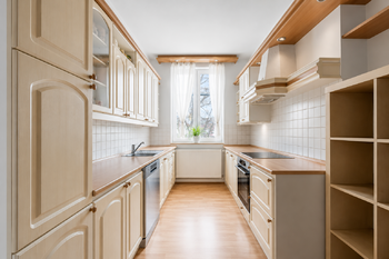 Prodej nájemního (činžovního) domu 620 m², Hronov
