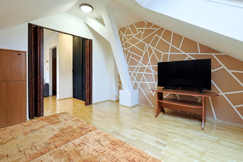 Pronájem bytu 2+1 v osobním vlastnictví 43 m², Tlučná