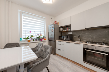 Prodej bytu 3+1 v osobním vlastnictví 77 m², Praha 9 - Letňany