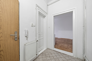 Pronájem bytu 1+1 v osobním vlastnictví 51 m², Hronov