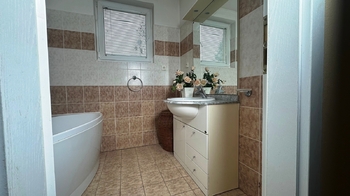 Prodej domu 92 m², Vrchotovy Janovice