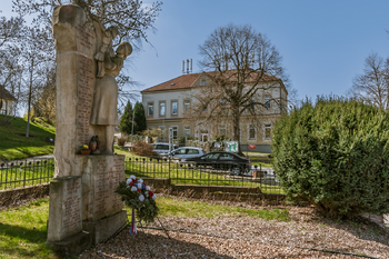 Prodej pozemku 800 m², Zdiby