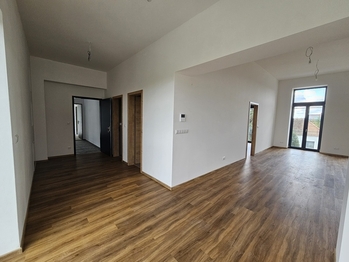 Prodej bytu 2+1 v osobním vlastnictví 128 m², Znojmo
