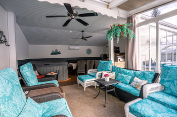 Letní krytá zahrada s vířivkou a letní kuchyní  - Prodej domu 597 m², Tochovice