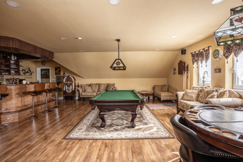 Pánská herna v patře domu  - Prodej domu 597 m², Tochovice