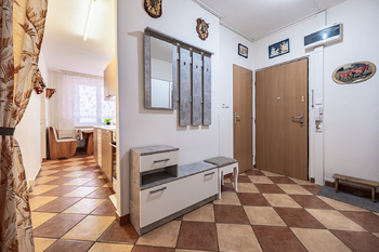 Prodej bytu 2+1 v osobním vlastnictví 61 m², Chomutov