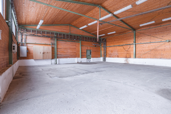 Prodej pozemku 34555 m², Okříšky