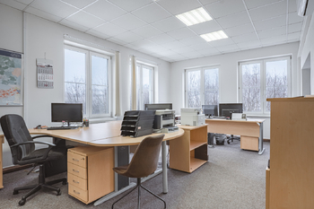 Prodej pozemku 34555 m², Okříšky