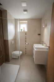 Koupena v přízemí - Prodej domu 140 m², Štěpánov