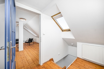 podkroví - Prodej pozemku 740 m², České Budějovice