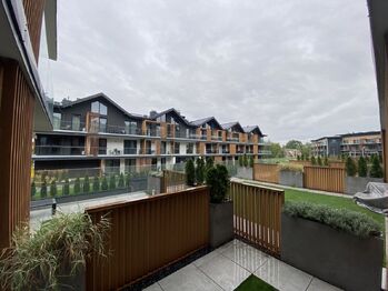 +420 776 335 999, ladislav.urbancik@re-max.cz - Prodej bytu 1+kk v osobním vlastnictví 56 m², Zarzecze