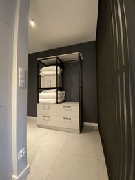 +420 776 335 999, ladislav.urbancik@re-max.cz - Prodej bytu 1+kk v osobním vlastnictví 56 m², Zarzecze