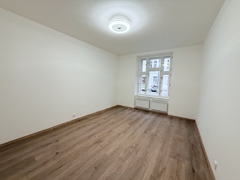 Pronájem bytu 2+1 v osobním vlastnictví 58 m², Praha 5 - Smíchov
