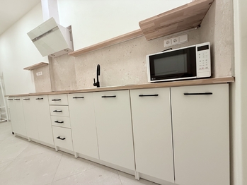 Pronájem bytu 2+1 v osobním vlastnictví 58 m², Praha 5 - Smíchov