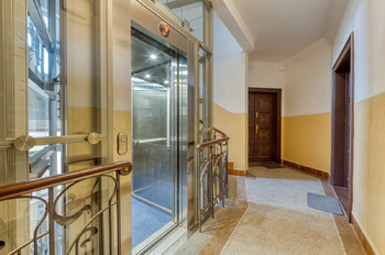 Pronájem bytu 2+1 v osobním vlastnictví 58 m², Praha 5 - Smíchov