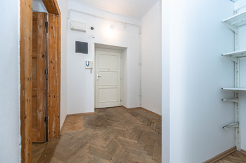 Prodej bytu 3+kk v družstevním vlastnictví 68 m², Praha 7 - Holešovice