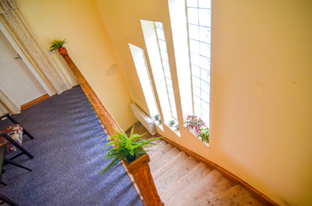 schody - vstup do bytu - Prodej bytu 3+1 v osobním vlastnictví 293 m², Břeclav