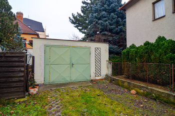 garáž - Prodej bytu 3+1 v osobním vlastnictví 293 m², Břeclav