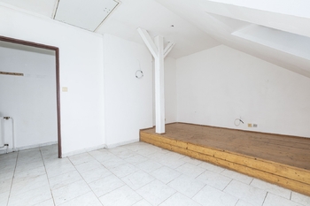 Ložnice - Prodej bytu 2+kk v osobním vlastnictví 71 m², Roudnice nad Labem