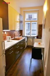 Pronájem bytu 1+1 v osobním vlastnictví 34 m², Praha 7 - Holešovice