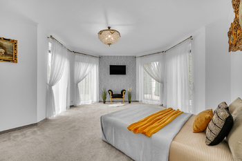 Pronájem domu 285 m², Šestajovice