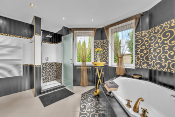 Pronájem domu 285 m², Šestajovice