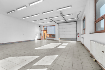 Velký servis - Prodej obchodních prostor 286 m², Děčín