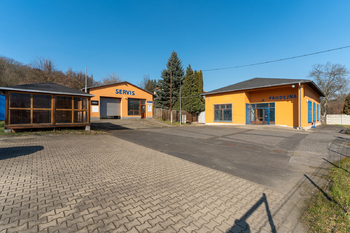 Prodej obchodních prostor 286 m², Děčín