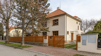 Prodej domu 235 m², Praha 9 - Běchovice