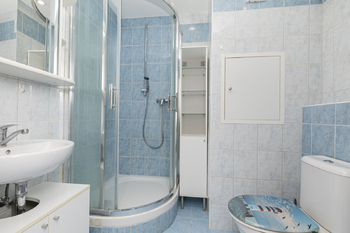 Koupelna - Pronájem bytu 2+kk v osobním vlastnictví 40 m², Litoměřice