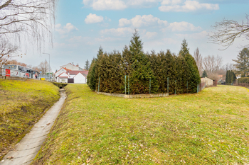 Prodej pozemku 924 m², Straškov-Vodochody
