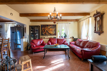 Obývací pokoj - Prodej domu 180 m², Vejprty
