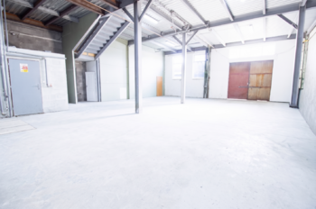 Pronájem skladovacích prostor 1263 m², Praha 9 - Vysočany